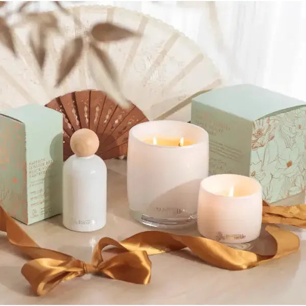 Saffron, Juniper Berries, Black Violet, Raspberry - Scented Soy Candle - 400gm | House of Dudley-Candle-House-of-Dudley