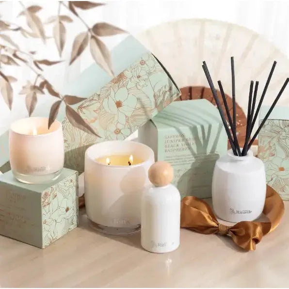 Saffron, Juniper Berries, Black Violet, Raspberry - Scented Soy Candle - 400gm | House of Dudley-Candle-House-of-Dudley