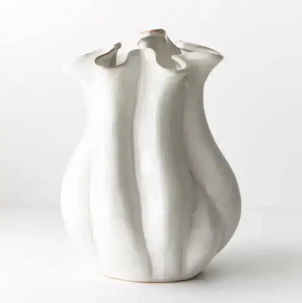 Annabella Vase - White – Elegant vessel for fresh or dried blooms | House of Dudley