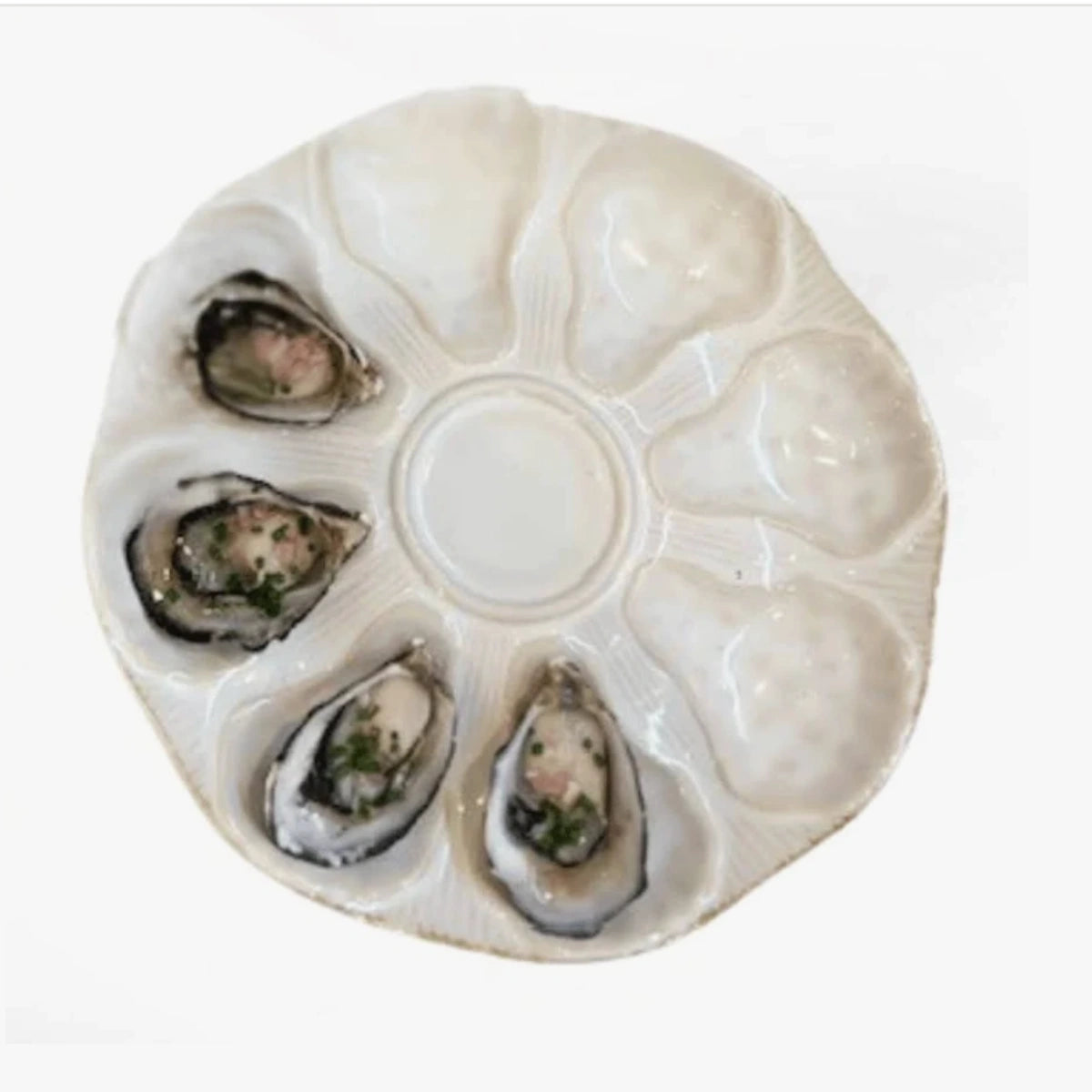 Ceramic oyster stand in antique white