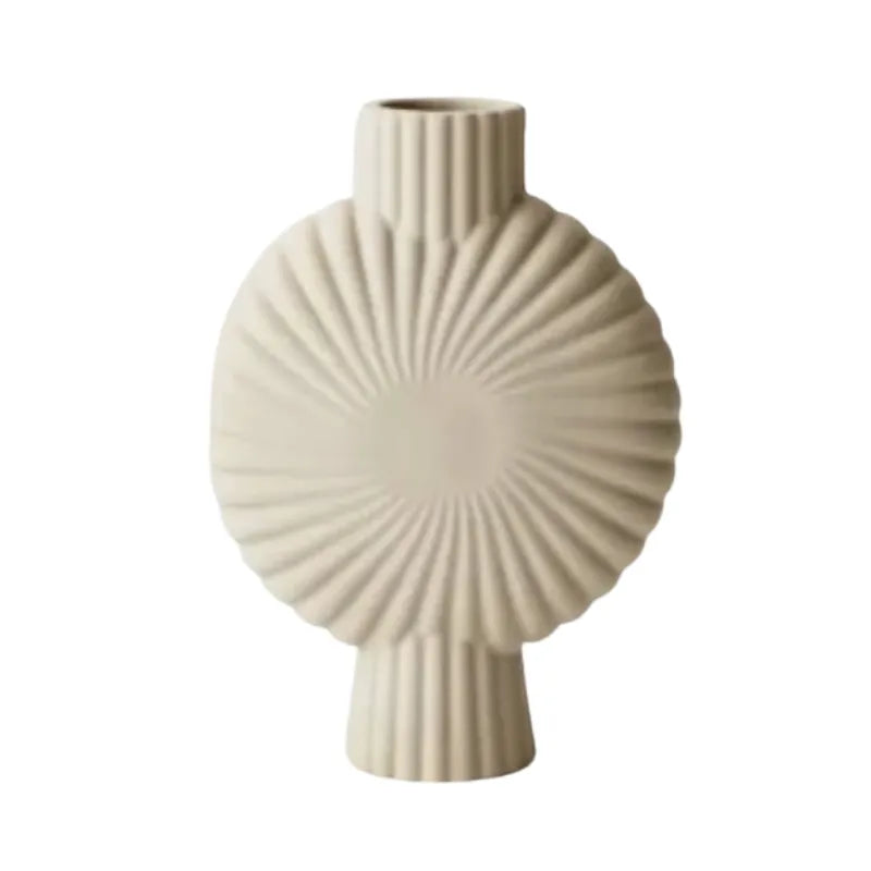 Riccasi Vase - Sand – Elegant vessel for fresh or dried blooms | House of Dudley