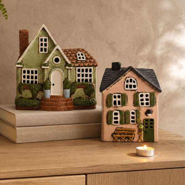 Hearthstone tealight holder, alternate view with other village houses
